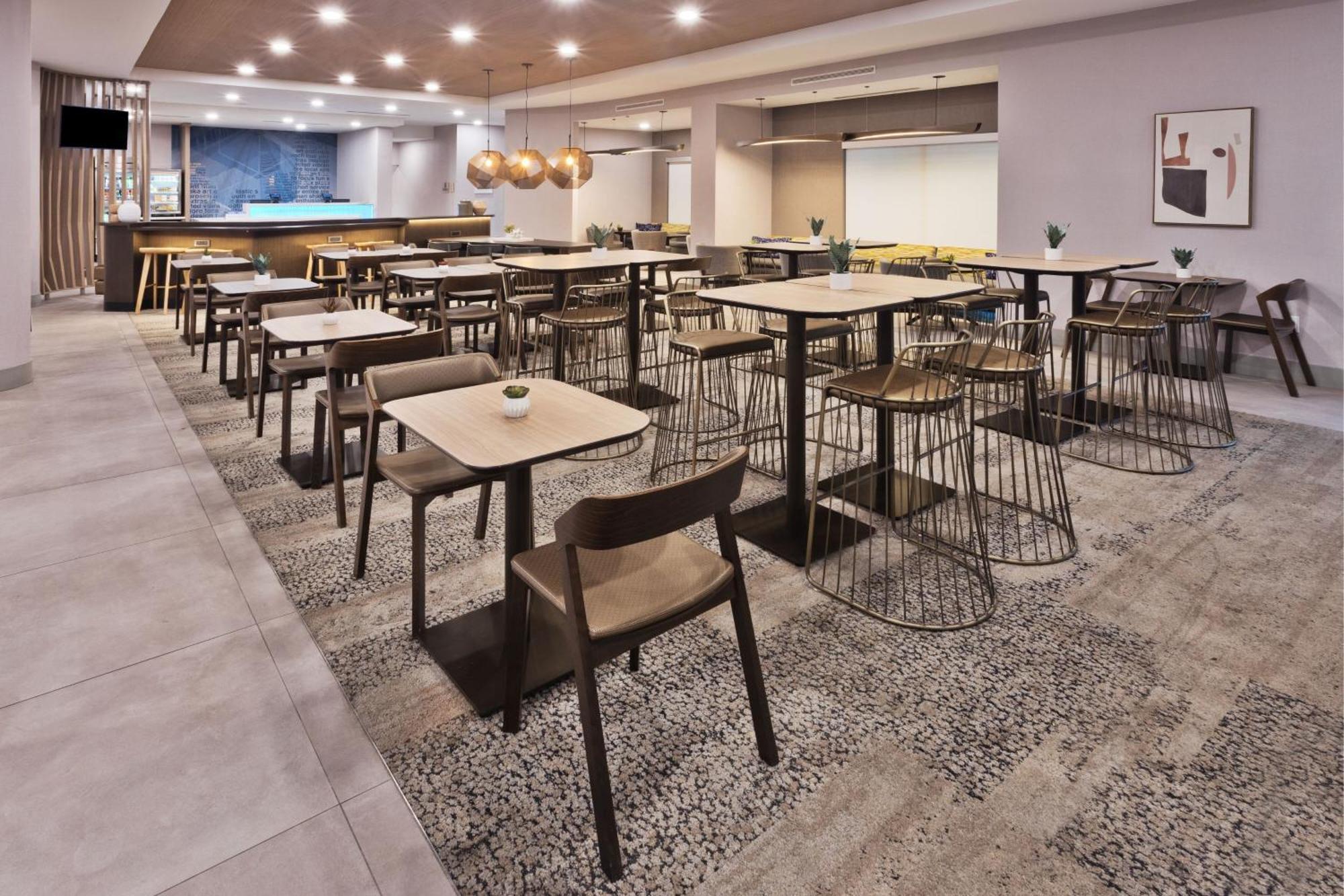 Springhill Suites Birmingham Colonnade Dış mekan fotoğraf