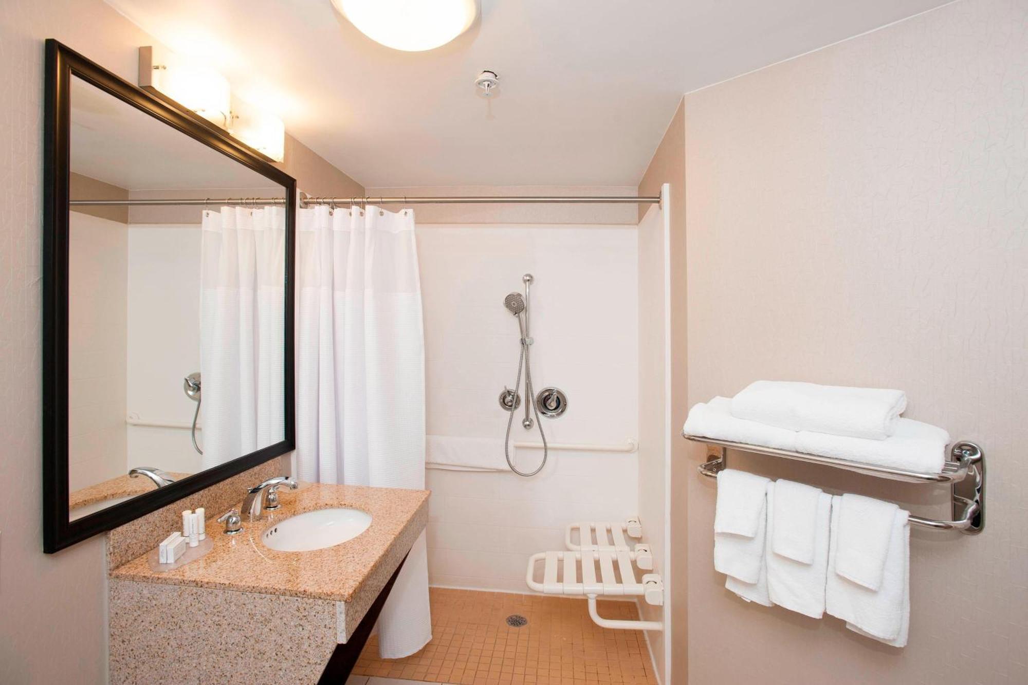Springhill Suites Birmingham Colonnade Dış mekan fotoğraf