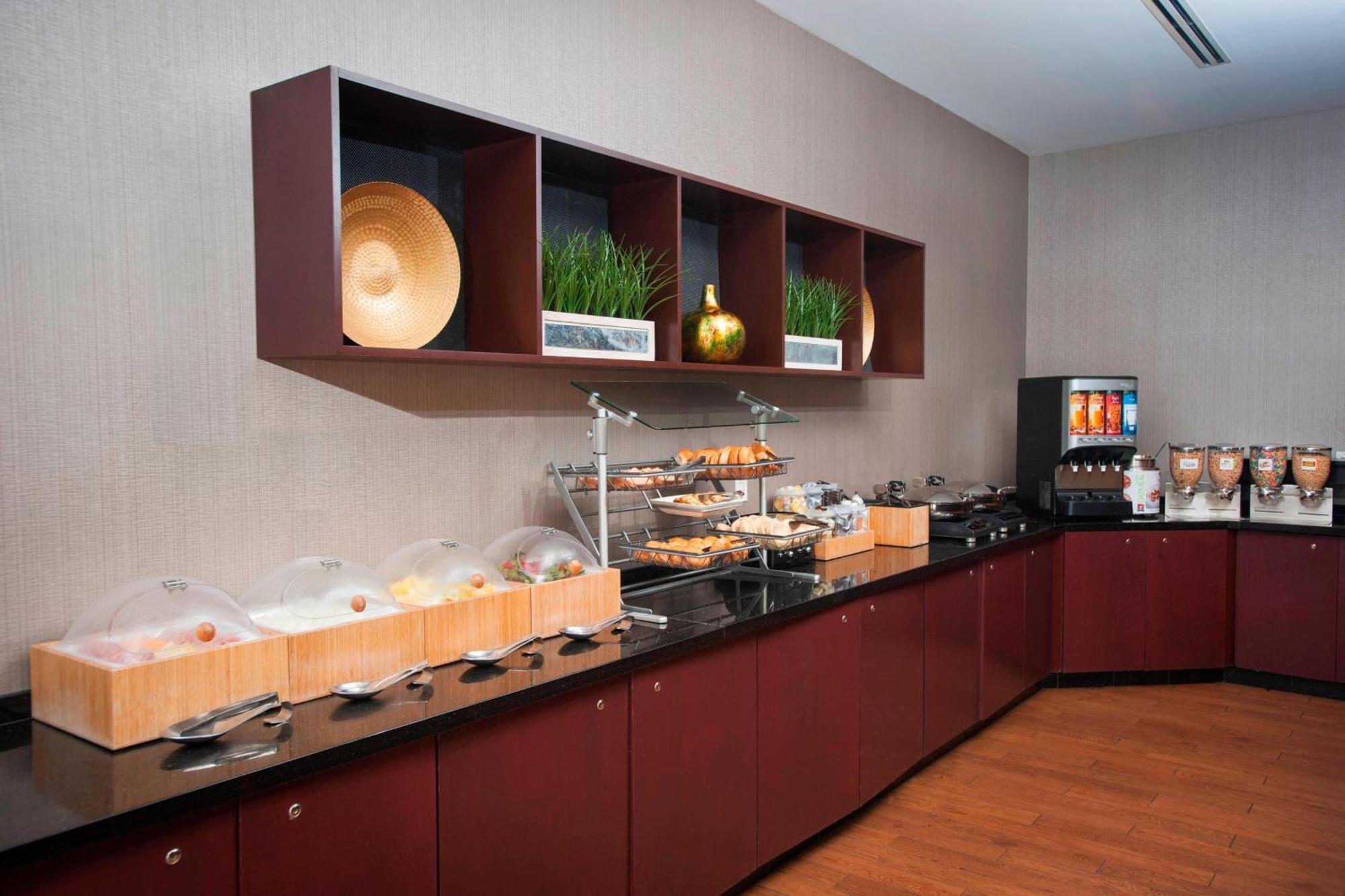 Springhill Suites Birmingham Colonnade Dış mekan fotoğraf